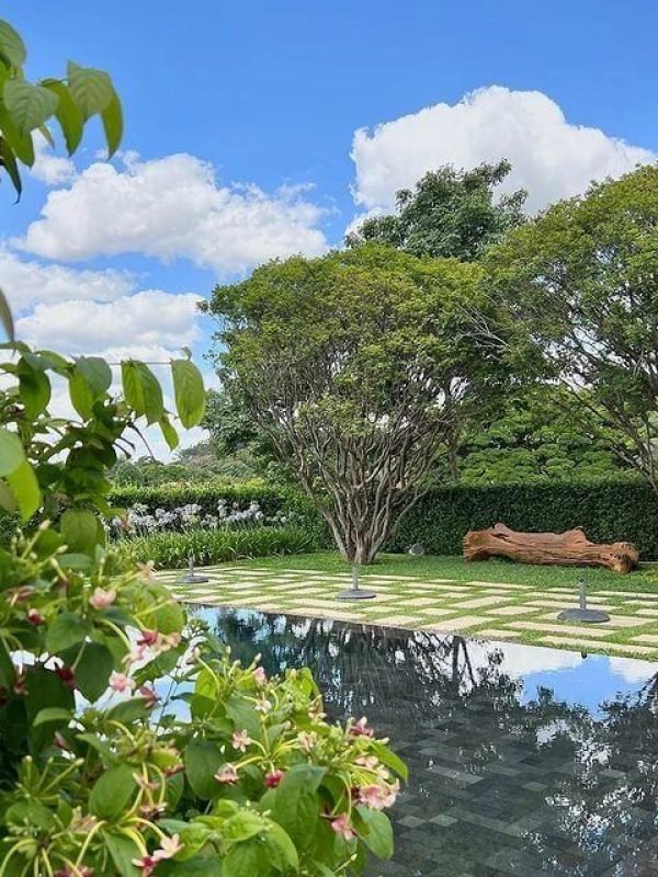 Pedra Hitam da Pedra Rústica