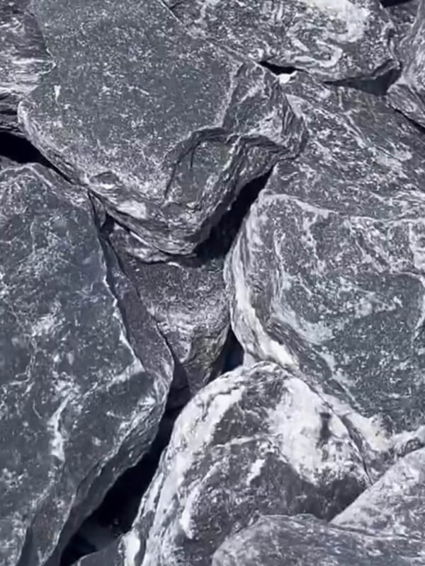 Moledo Black da Pedra Rústica