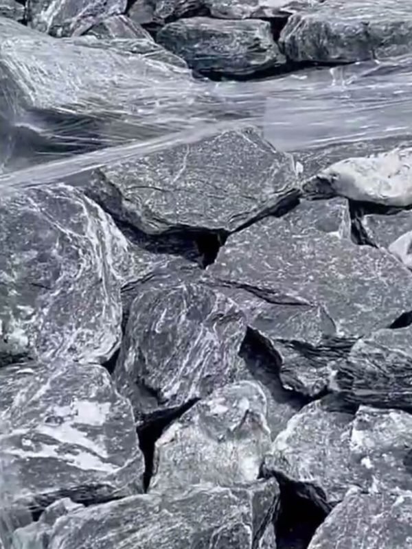 Moledo Black da Pedra Rústica